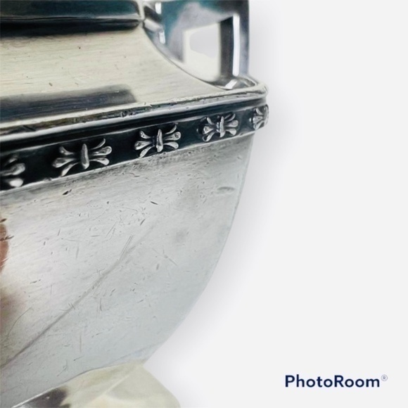 Wilcox Silver Plate Co Sugar Dish and Creamer - Picture 8 of 11